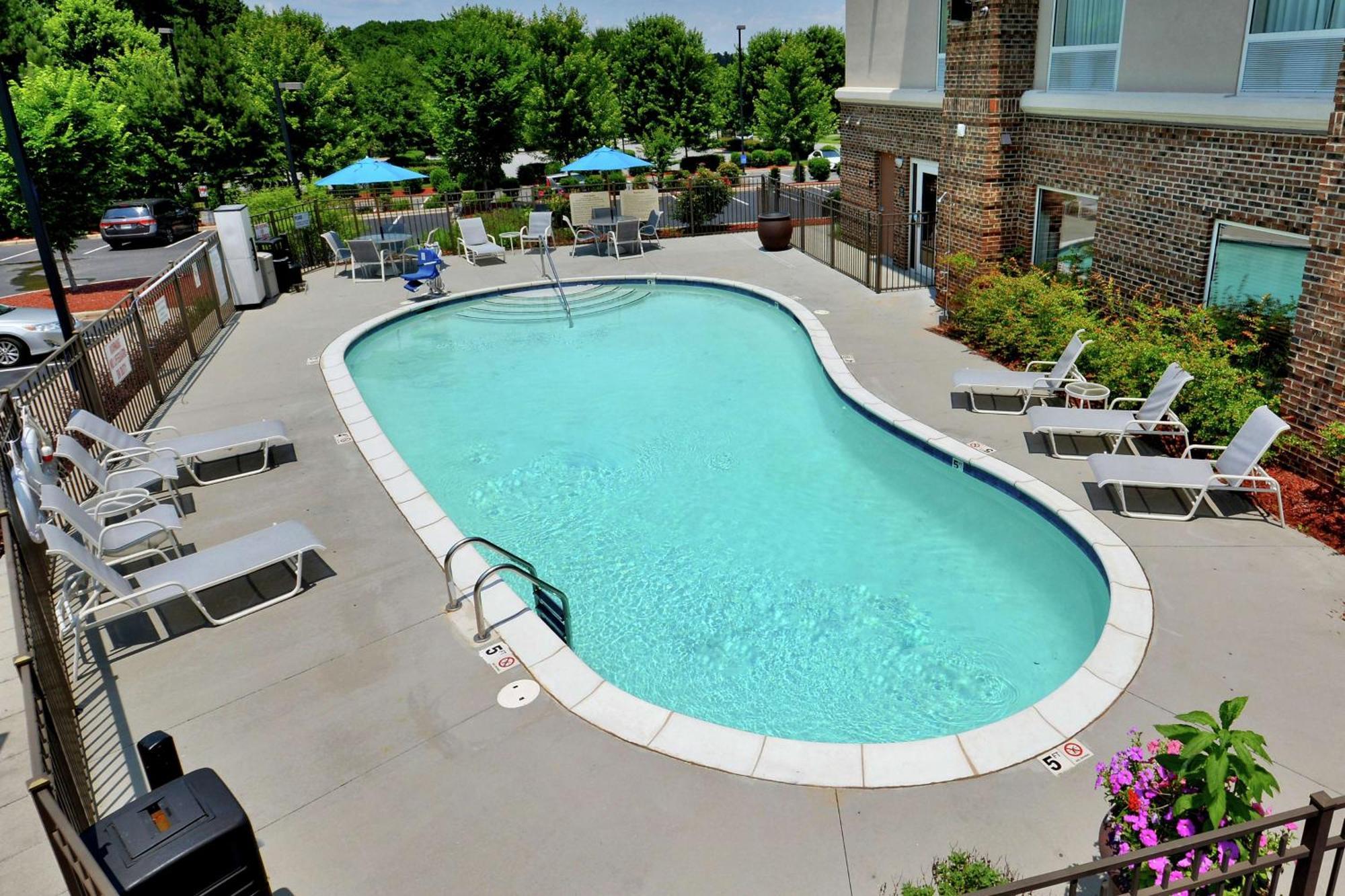 Hampton Inn & Suites Huntersville Exterior foto